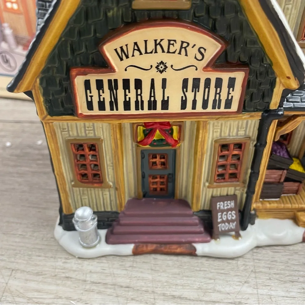 Lemax 2001 walker